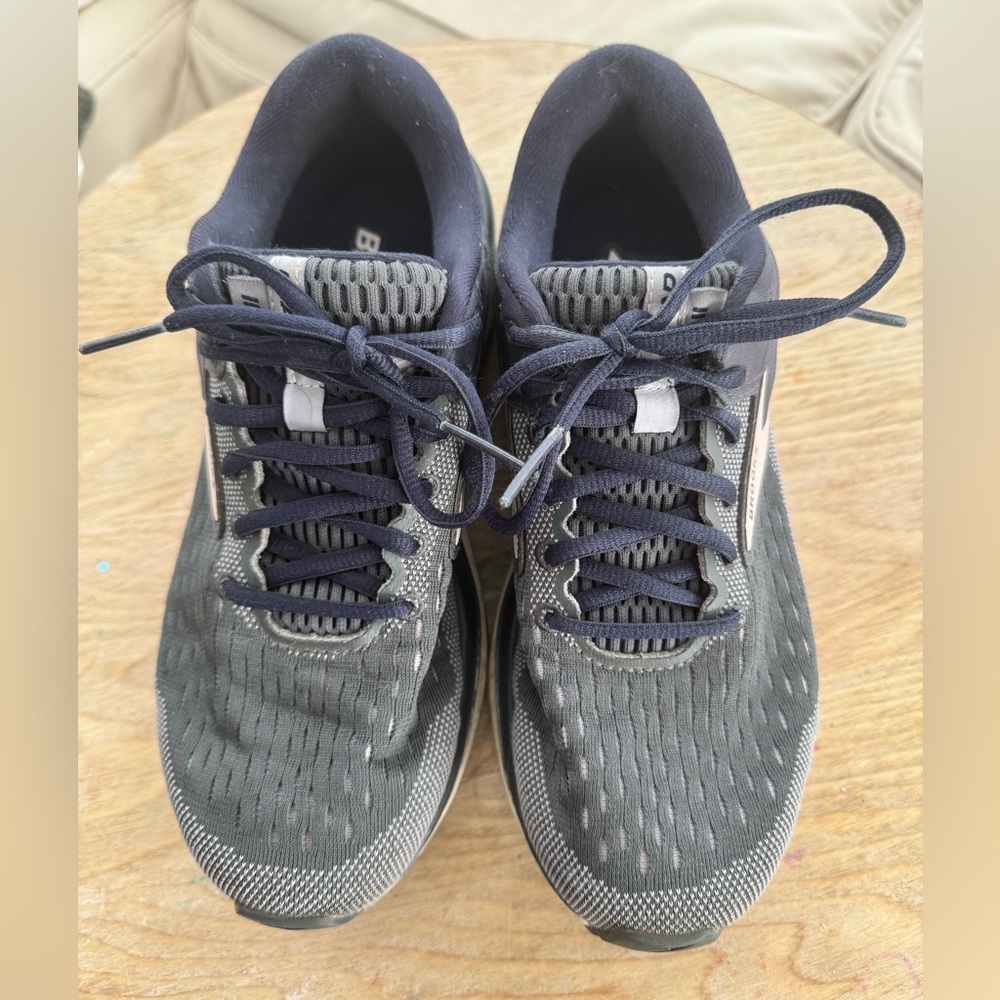 BROOKS 11 DYAD DNA ombré purple/charcoal Size Women’s 8.5 - Picture 2 of 9